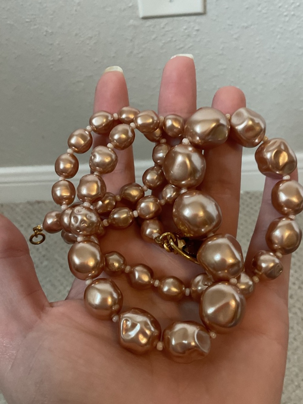 Vintage YSL Yves Saint Laurent Champagne Faux Pearl Graduated Bead Necklace 29” - Picture 10 of 14